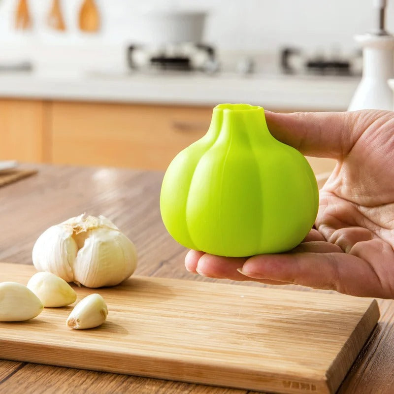 SILICONE GARLIC PEELER